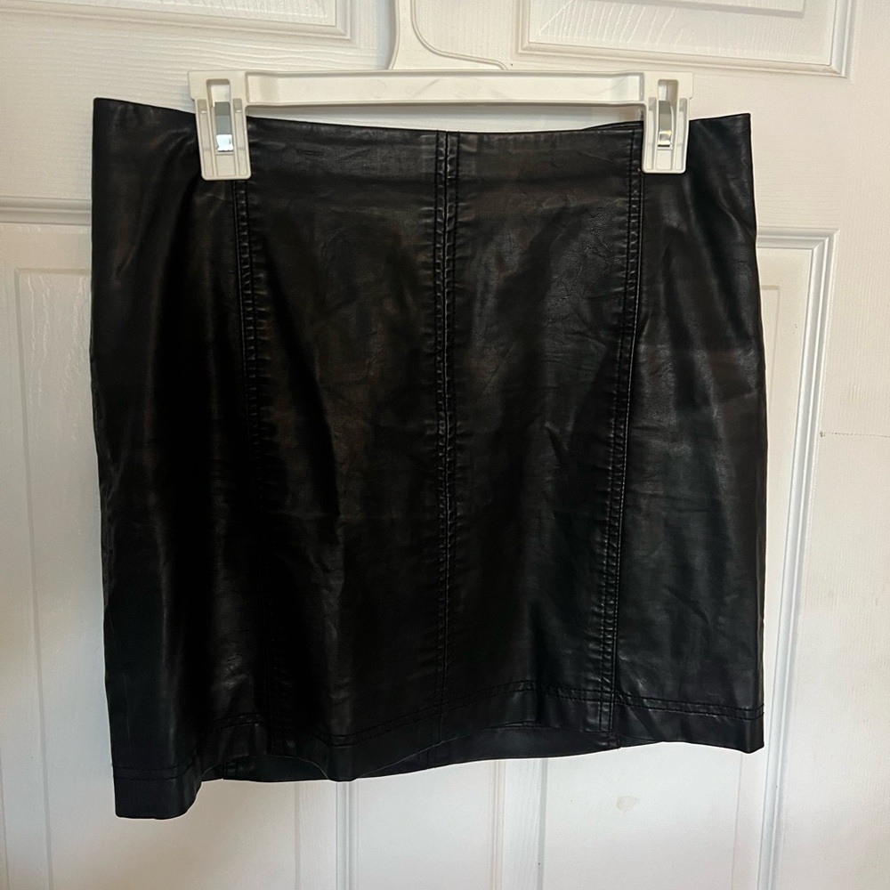 Black free people skirt size 10
